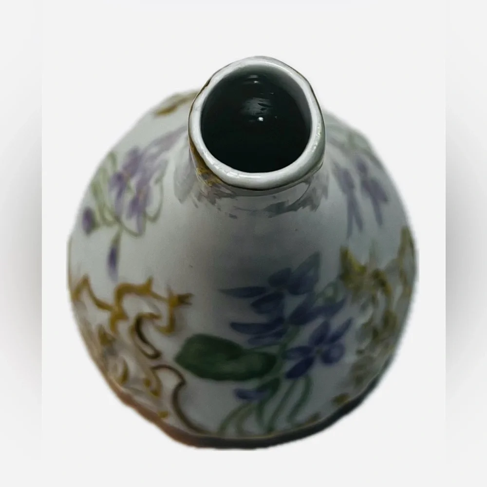 Antique Vienna Austria Leonard Hand Painted Violets Porcelain Vase 5in Tall